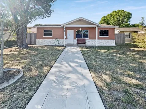 782 62nd Avenue N St Petersburg FL 33702