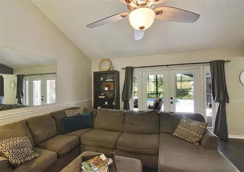 1019 Mckinnon Avenue Oviedo FL 32765