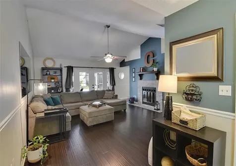 1019 Mckinnon Avenue Oviedo FL 32765