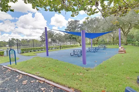 1019 Mckinnon Avenue Oviedo FL 32765