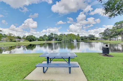 1019 Mckinnon Avenue Oviedo FL 32765