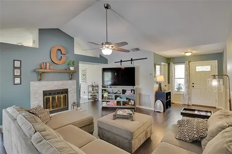 1019 Mckinnon Avenue Oviedo FL 32765