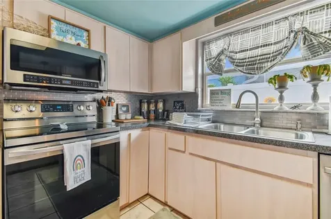 7141 Parrot Drive Port Richey FL 34668