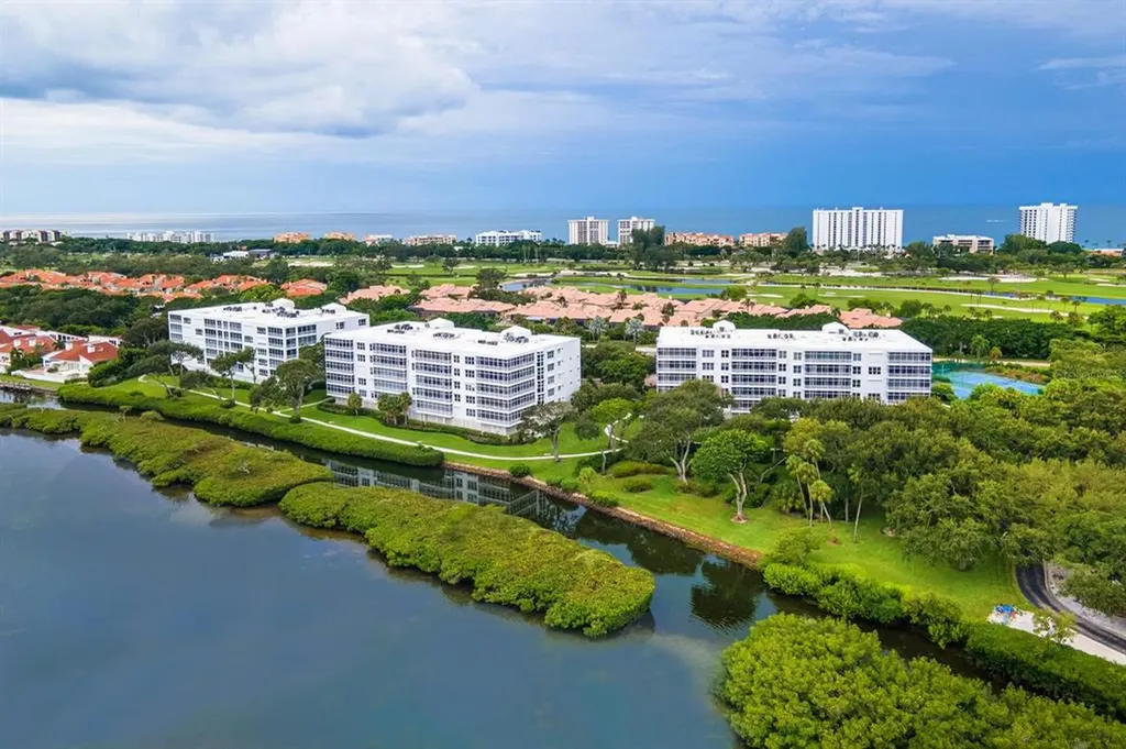 2550 Harbourside Drive Longboat Key FL 34228