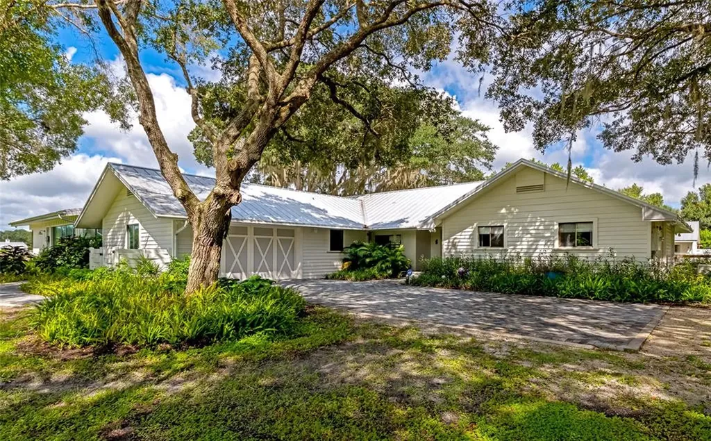 7351 Palomino Trail Sarasota FL 34241