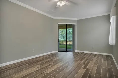 1318 Island Green Street Davenport FL 33896