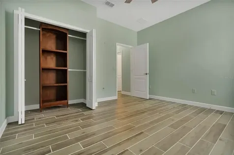 1318 Island Green Street Davenport FL 33896