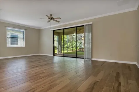 1318 Island Green Street Davenport FL 33896