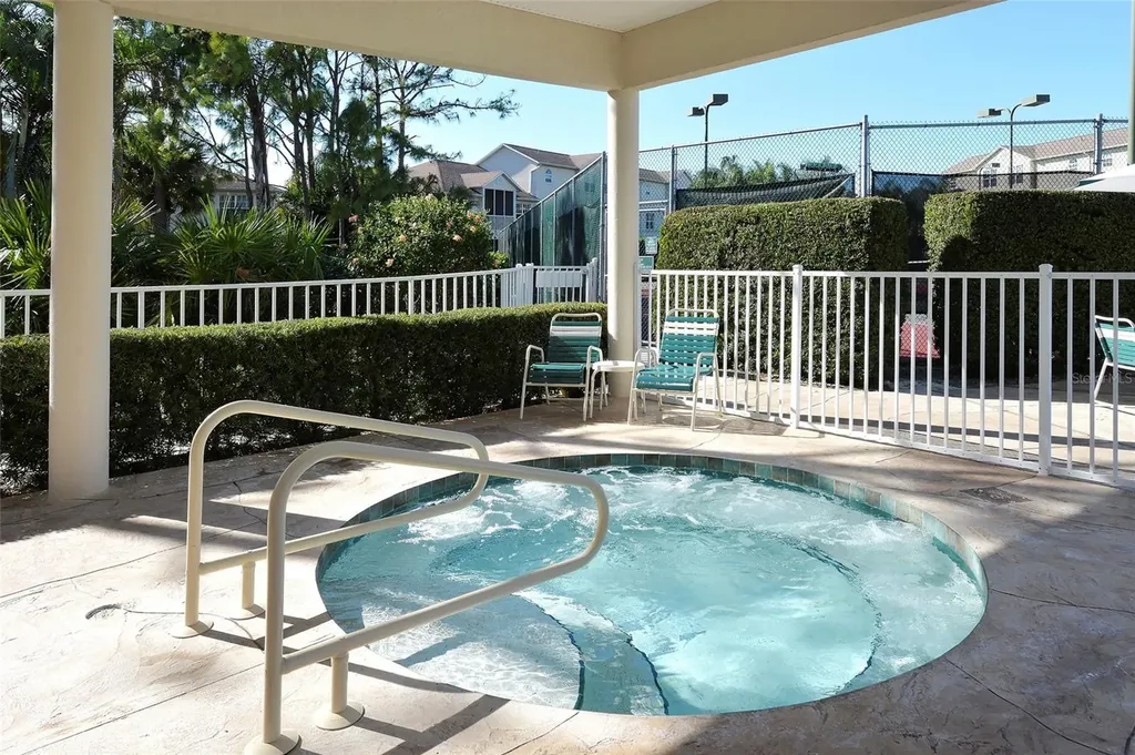 8375 Glenrose Way Sarasota FL 34238