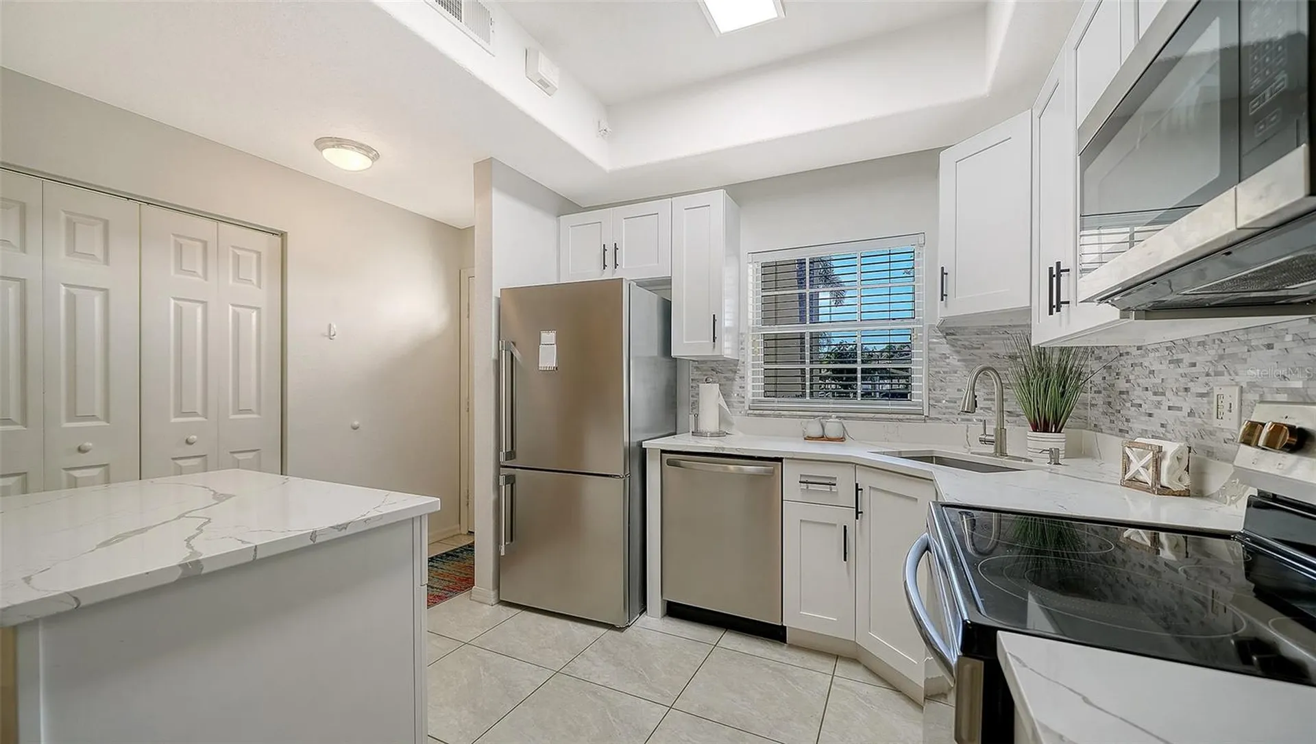 8375 Glenrose Way Sarasota FL 34238