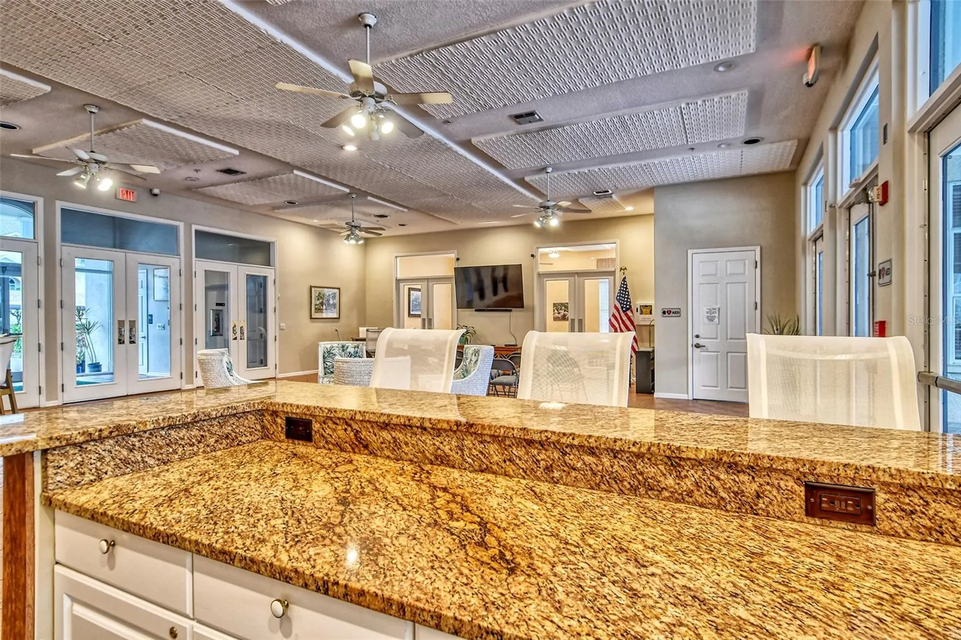 8375 Glenrose Way Sarasota FL 34238