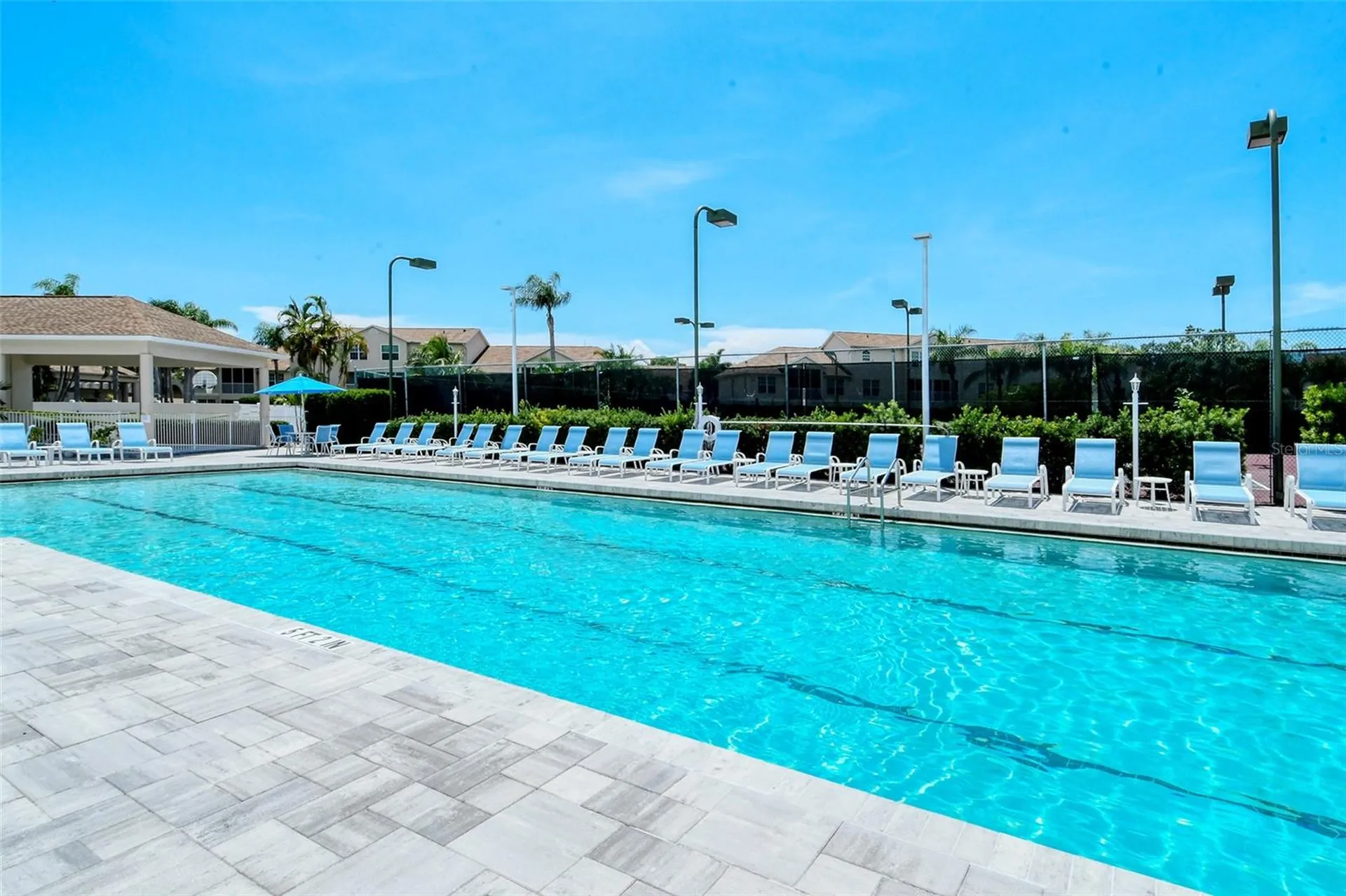 8375 Glenrose Way Sarasota FL 34238