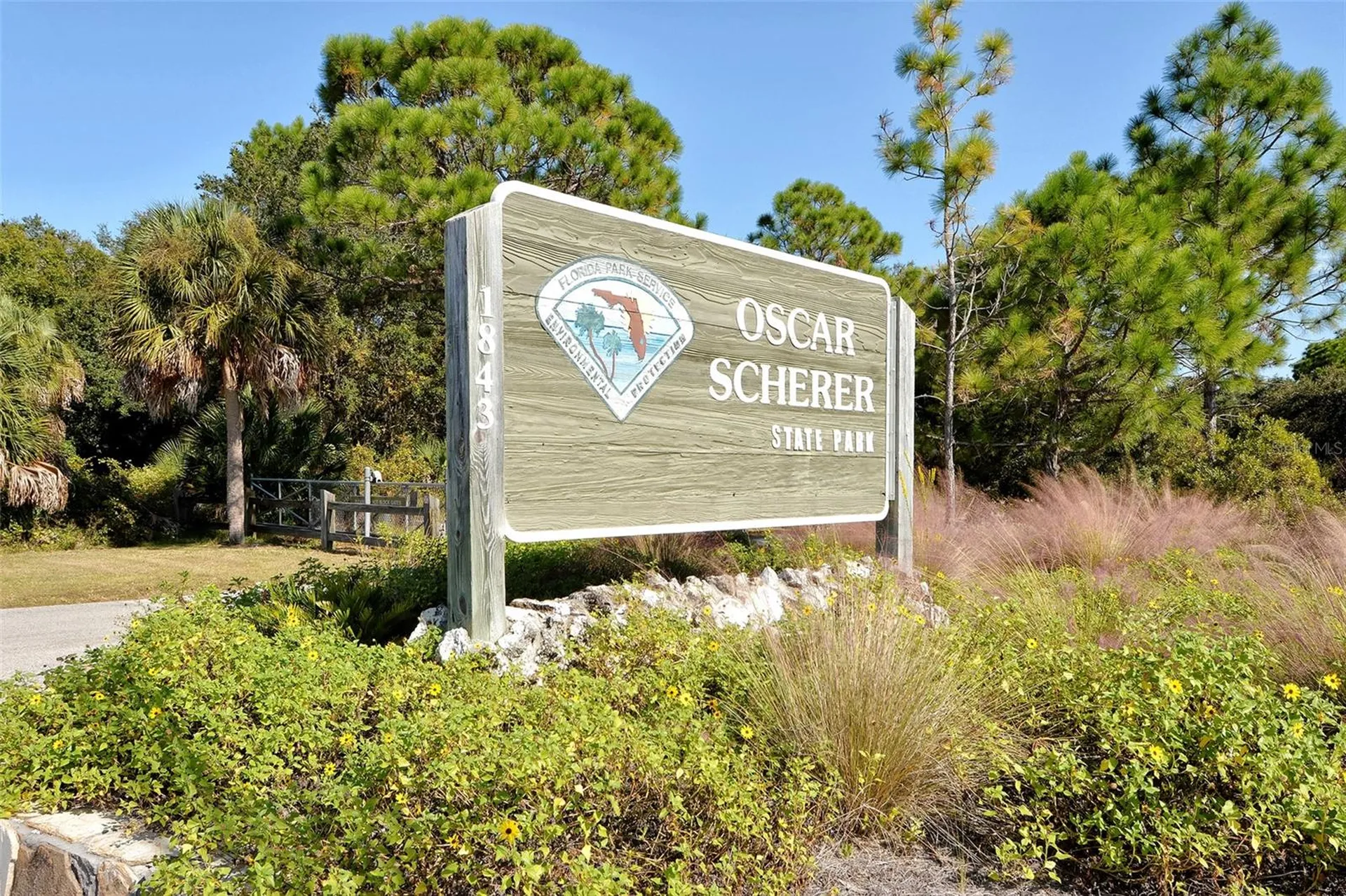 8375 Glenrose Way Sarasota FL 34238
