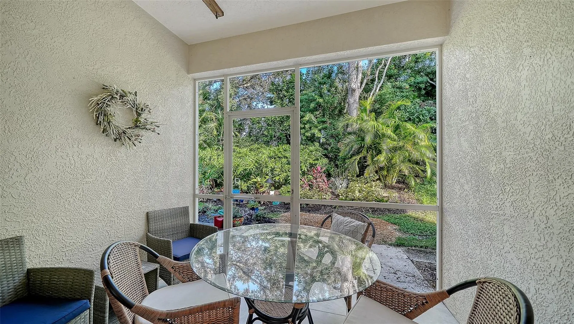 8375 Glenrose Way Sarasota FL 34238