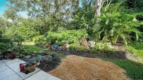 8375 Glenrose Way Sarasota FL 34238
