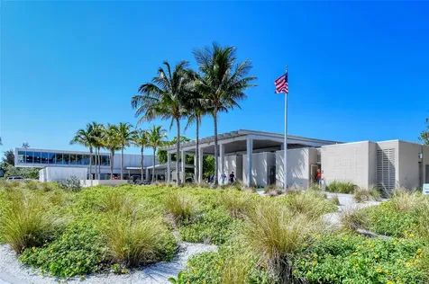 8375 Glenrose Way Sarasota FL 34238
