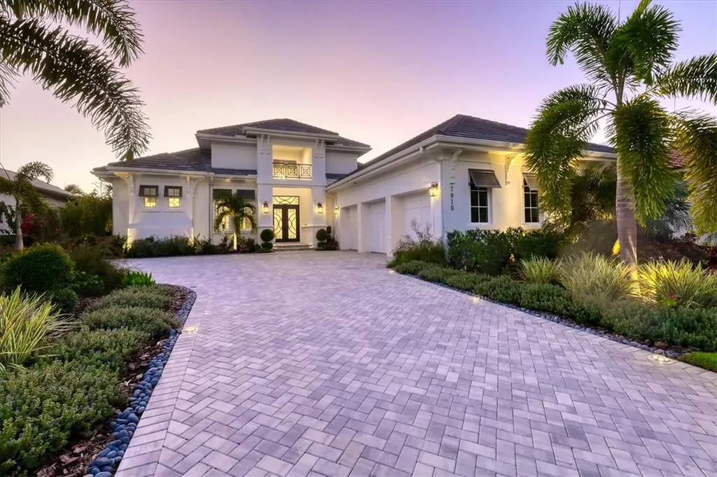 7910 Staysail Court Lakewood Ranch FL 34202