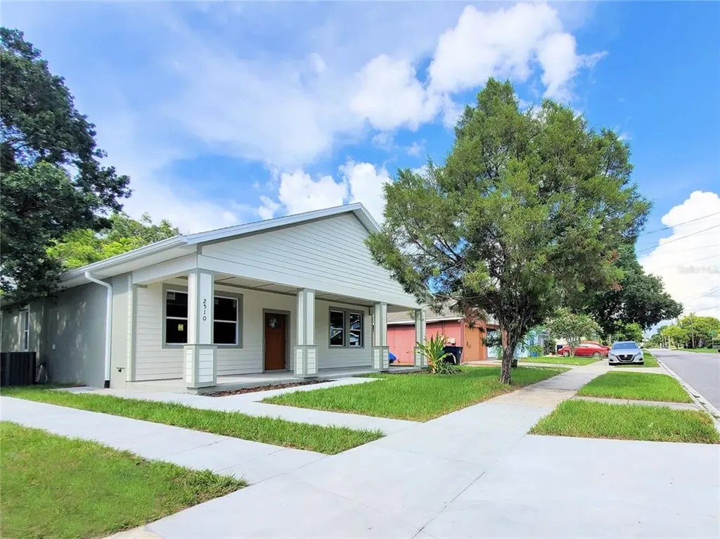 2916 N 18th Street Tampa FL 33605