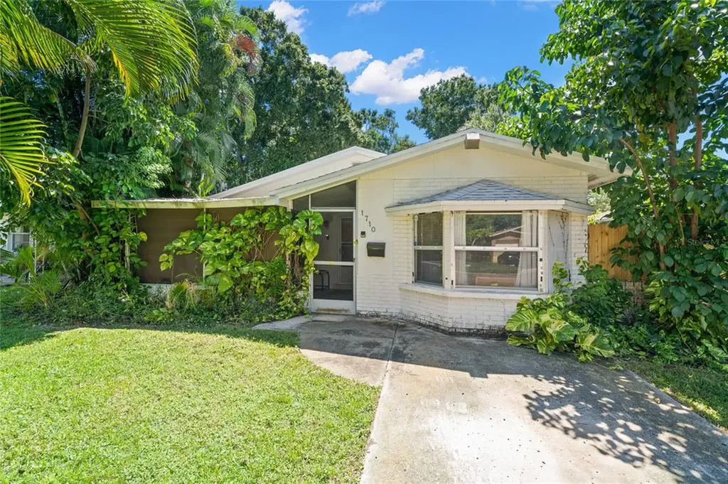1710 Montana Avenue NE St Petersburg FL 33703