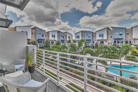 1192 25th Way N St Petersburg FL 33713