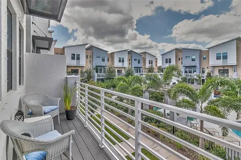 1192 25th Way N St Petersburg FL 33713