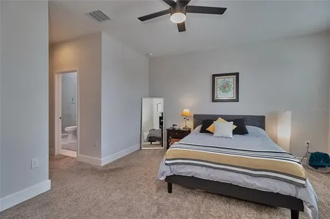 1192 25th Way N St Petersburg FL 33713