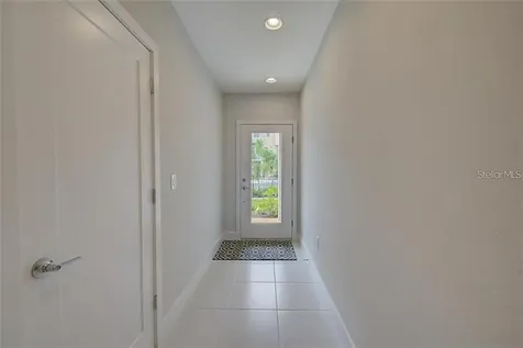 1192 25th Way N St Petersburg FL 33713