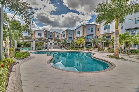 1192 25th Way N St Petersburg FL 33713
