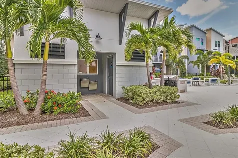 1192 25th Way N St Petersburg FL 33713