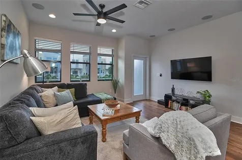 1192 25th Way N St Petersburg FL 33713