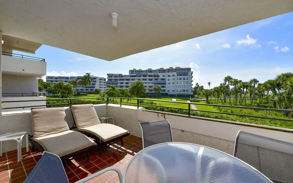 1485 Gulf Of Mexico Drive Longboat Key FL 34228