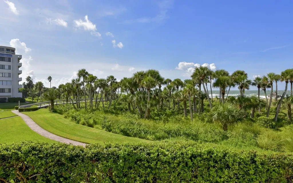 1485 Gulf Of Mexico Drive Longboat Key FL 34228