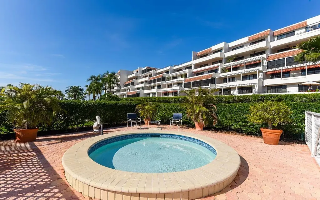 1485 Gulf Of Mexico Drive Longboat Key FL 34228