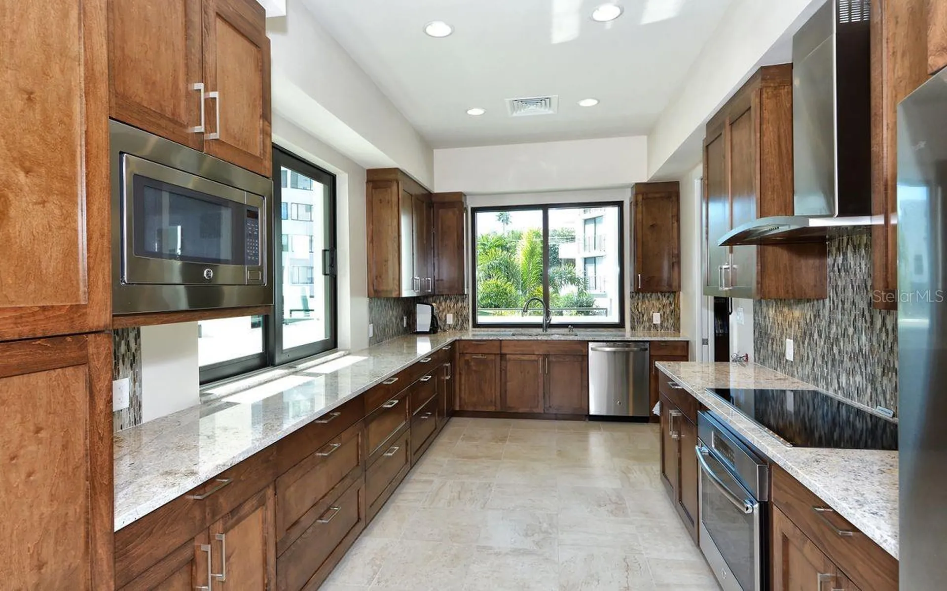 1485 Gulf Of Mexico Drive Longboat Key FL 34228
