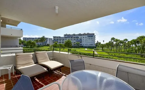 1485 Gulf Of Mexico Drive Longboat Key FL 34228