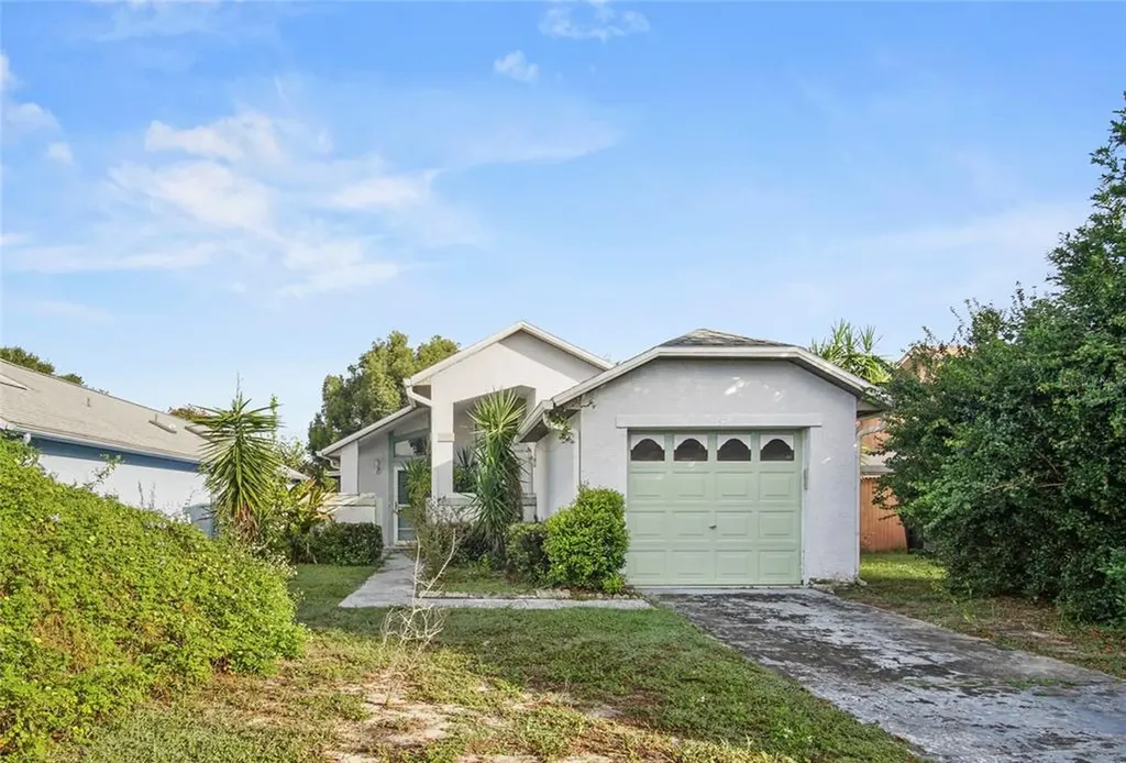 9924 Piney Point Circle Orlando FL 32825