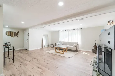 6330 12th Street Zephyrhills FL 33542