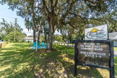 6330 12th Street Zephyrhills FL 33542