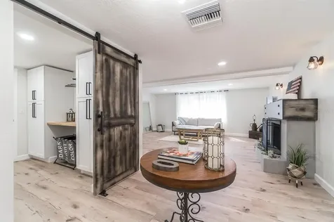 6330 12th Street Zephyrhills FL 33542