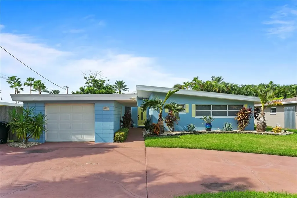 8023 Causeway Boulevard S St Petersburg FL 33707