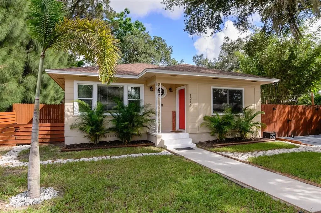 1214 Aloha Lane Clearwater FL 33755