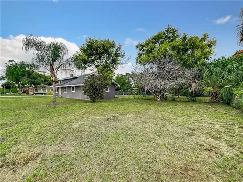 923 Cohassett Avenue Lake Wales FL 33853