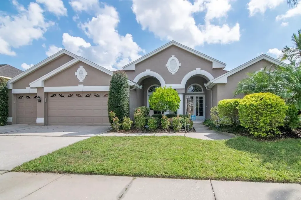 9611 Woodbay Drive Tampa FL 33626