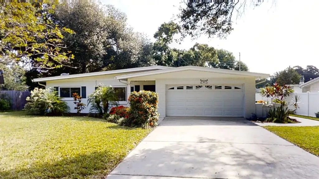 8775 117th Street Seminole FL 33772