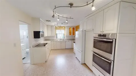 8775 117th Street Seminole FL 33772