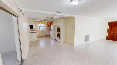 8775 117th Street Seminole FL 33772