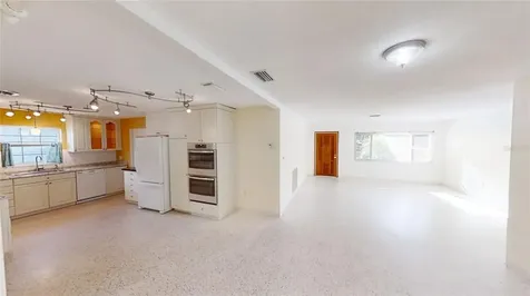 8775 117th Street Seminole FL 33772