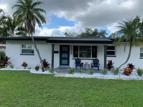 4460 Carson Street NE St Petersburg FL 33703