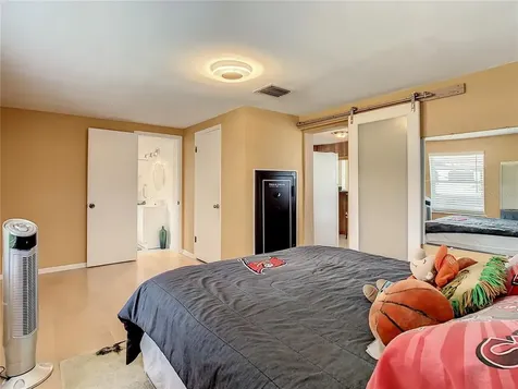 4106 N Thatcher Avenue Tampa FL 33614