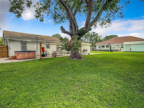 4106 N Thatcher Avenue Tampa FL 33614